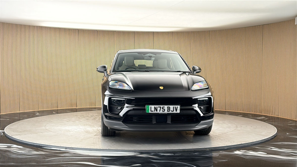 More views of Porsche Macan