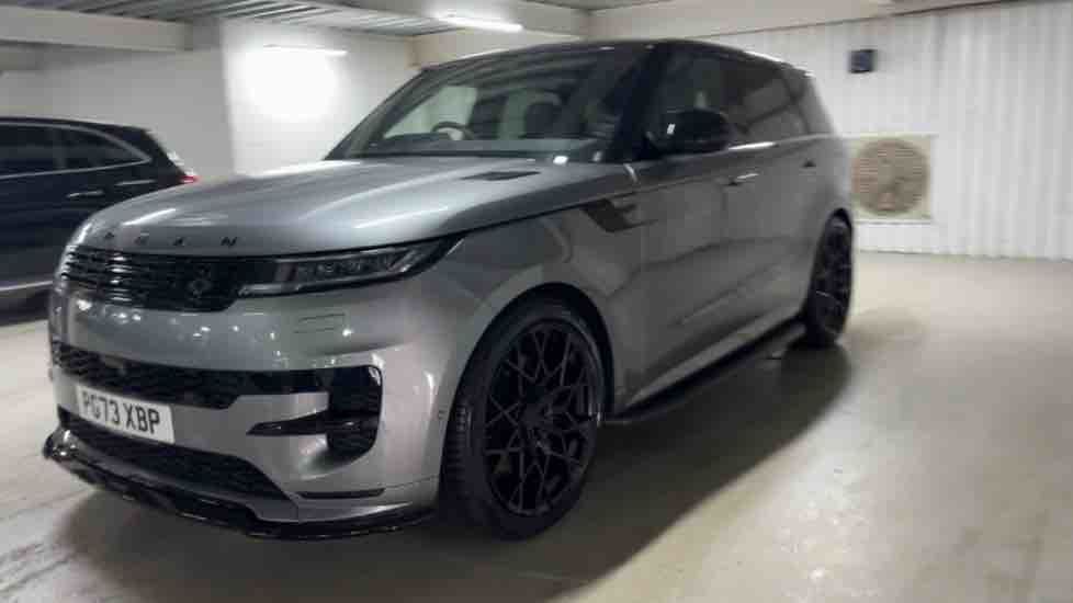 More views of Land Rover Range Rover Sport