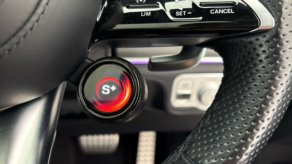 Mercedes-Benz GLE Image 30