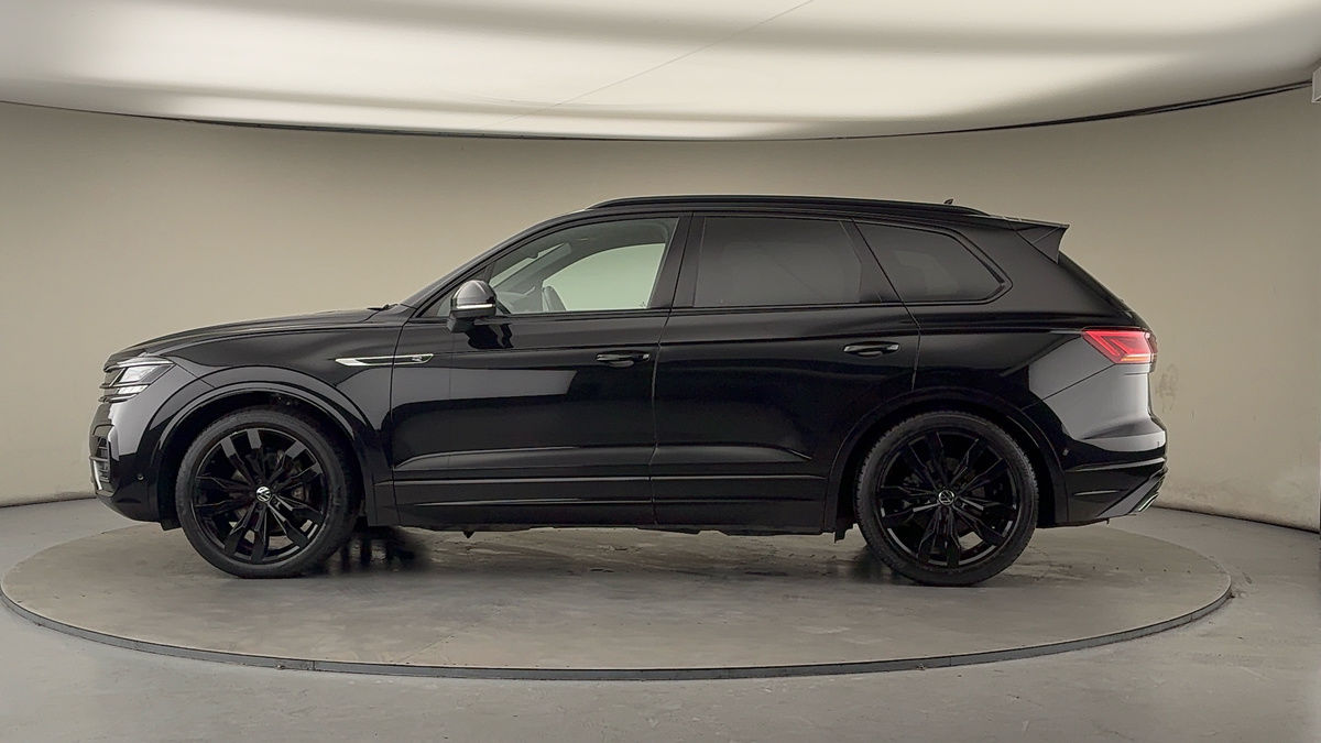 More views of Volkswagen Touareg