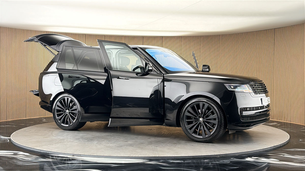 More views of Land Rover Range Rover