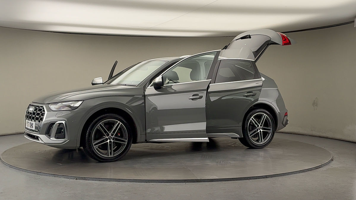 More views of Audi SQ5