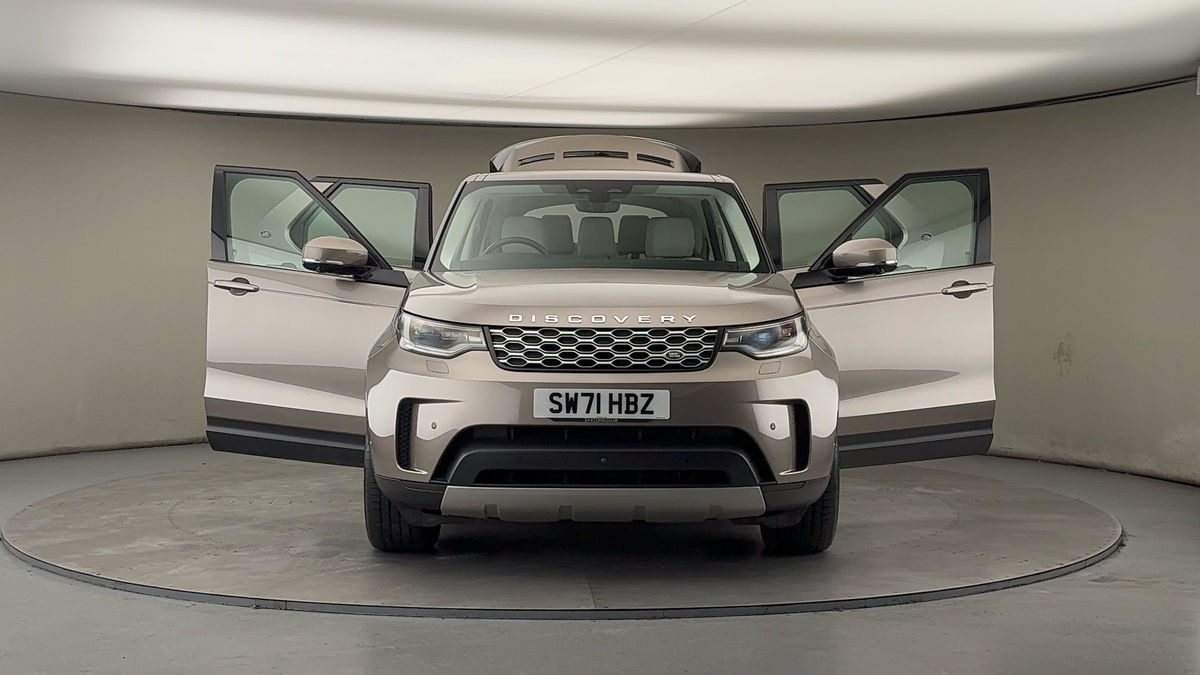 More views of Land Rover Discovery