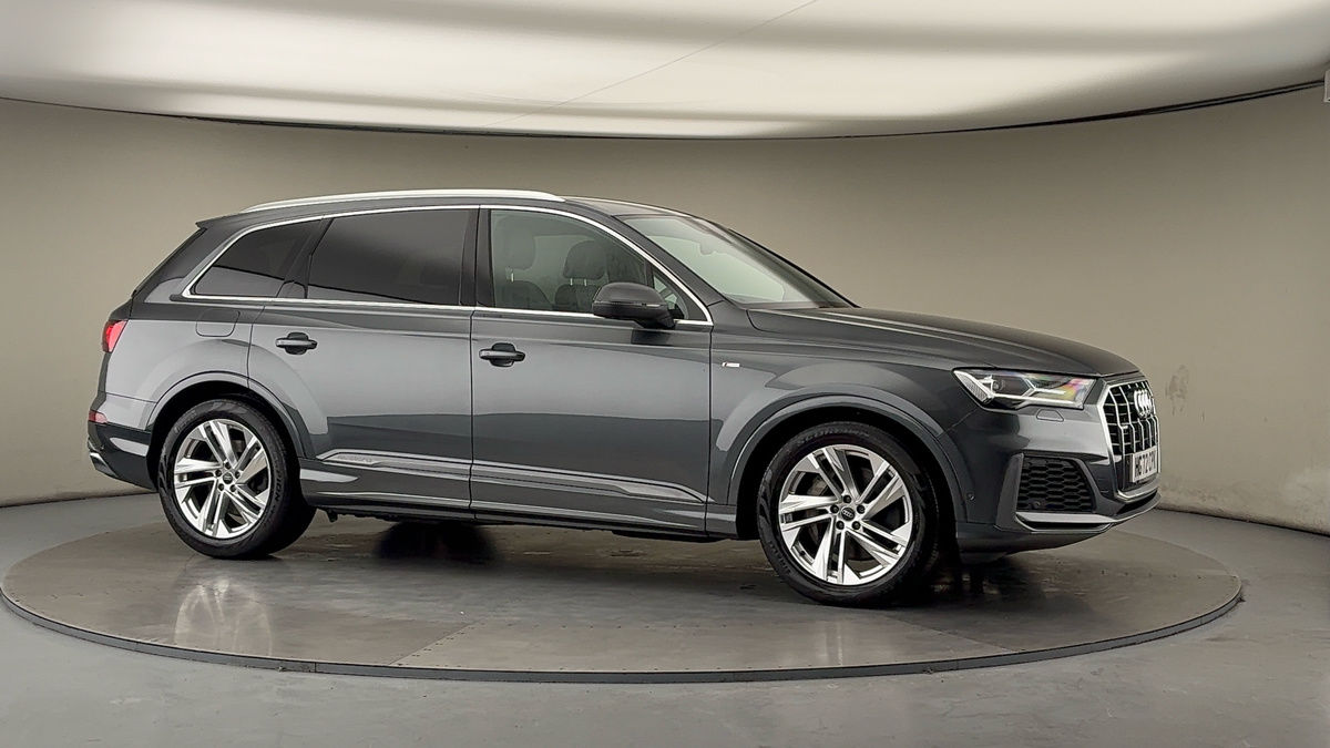 More views of Audi Q7