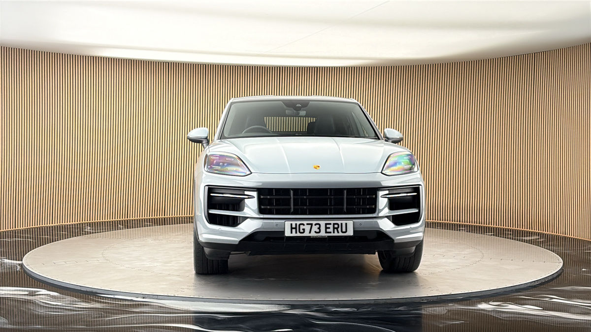 More views of Porsche Cayenne