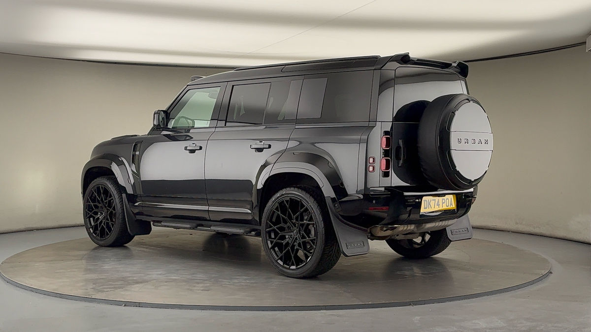 More views of Land Rover Defender 110