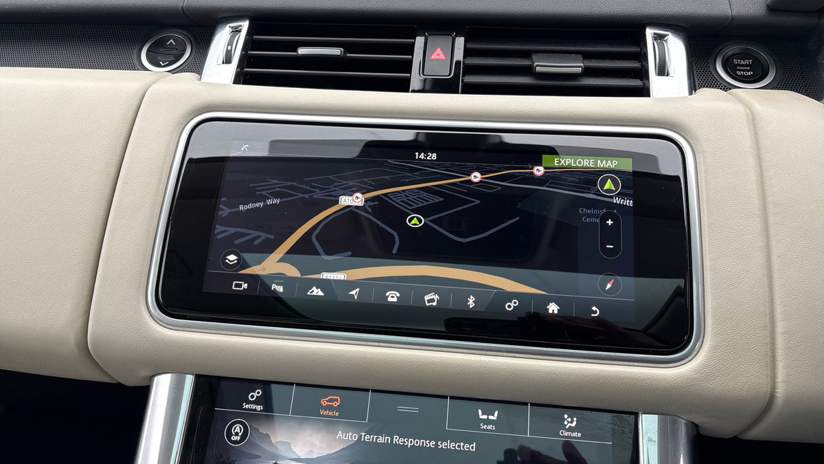 Land Rover Range Rover Sport Image 17