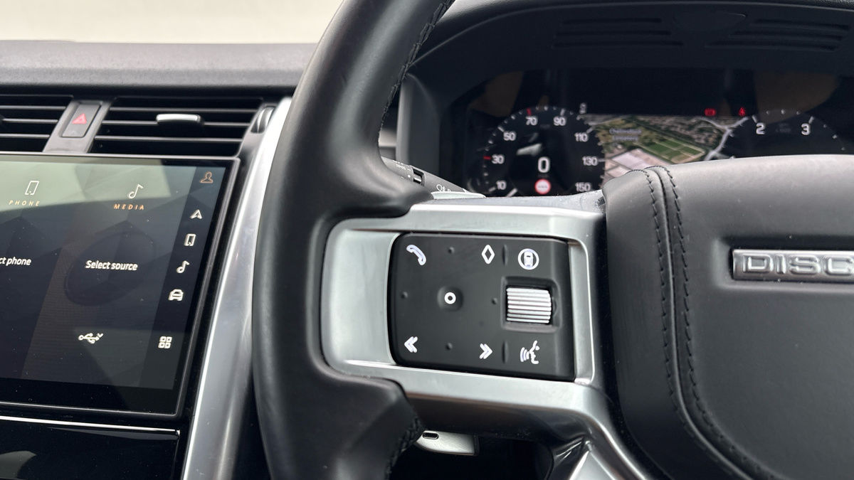 Land Rover Discovery Image 13