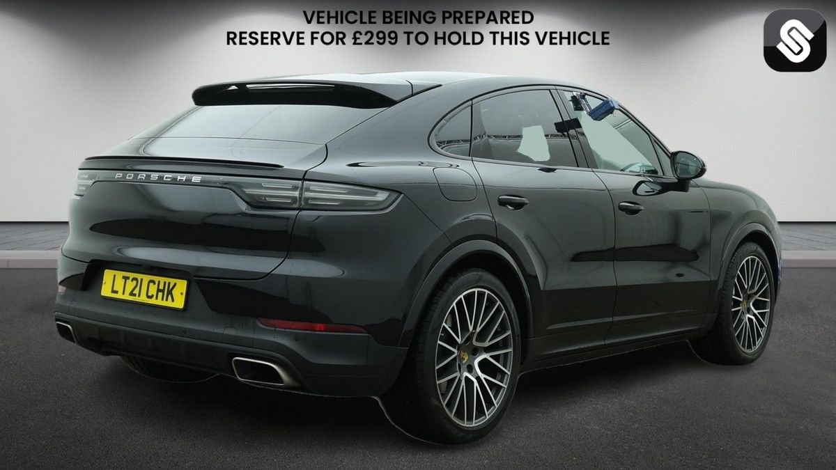 Porsche Cayenne Image 4