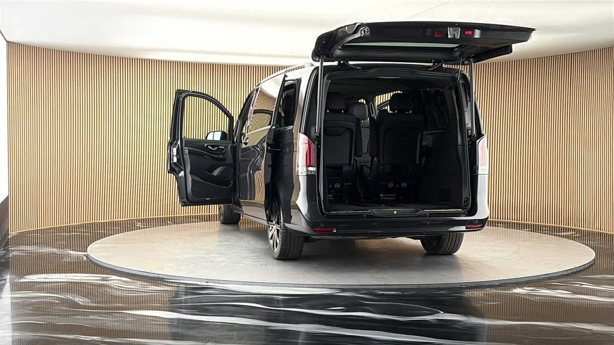 More views of Mercedes-Benz V Class