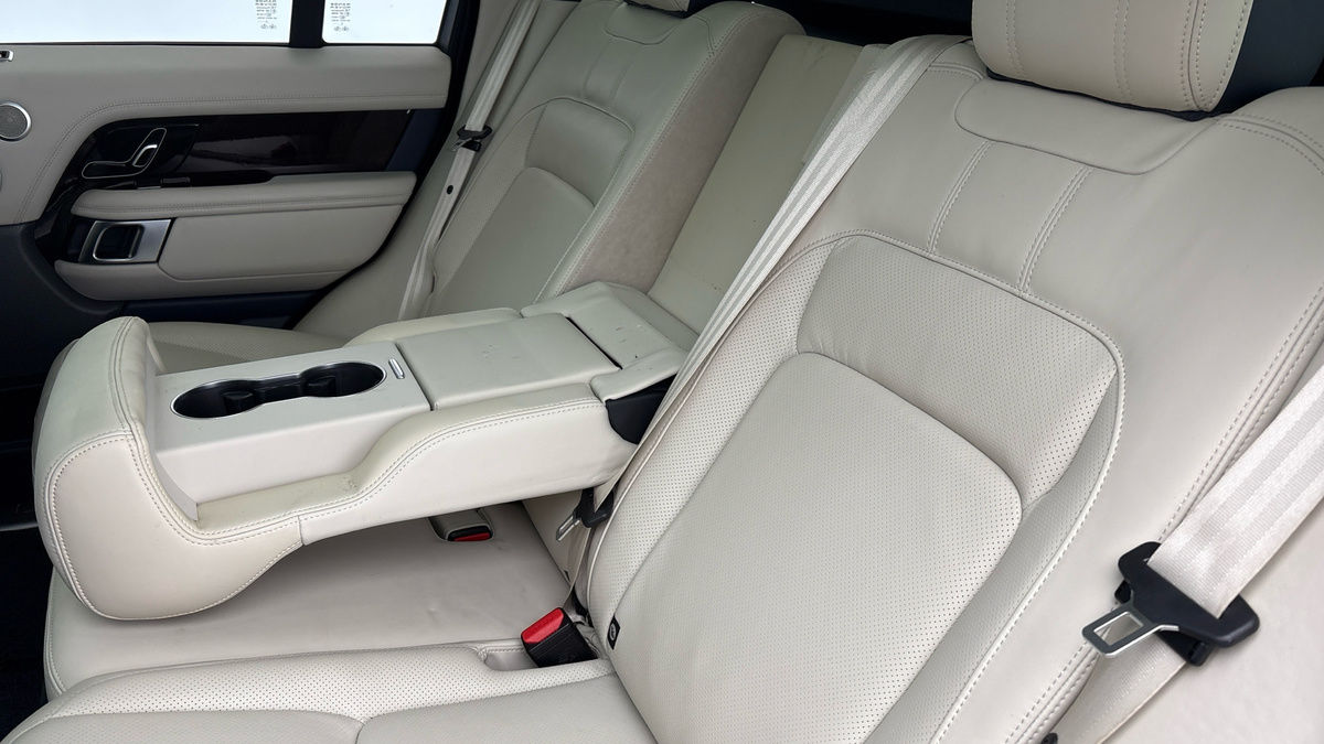 Land Rover Range Rover Image 9