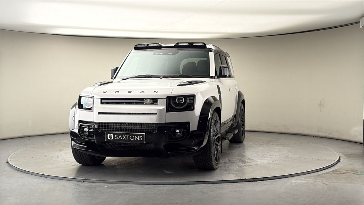 More views of Land Rover Defender 110