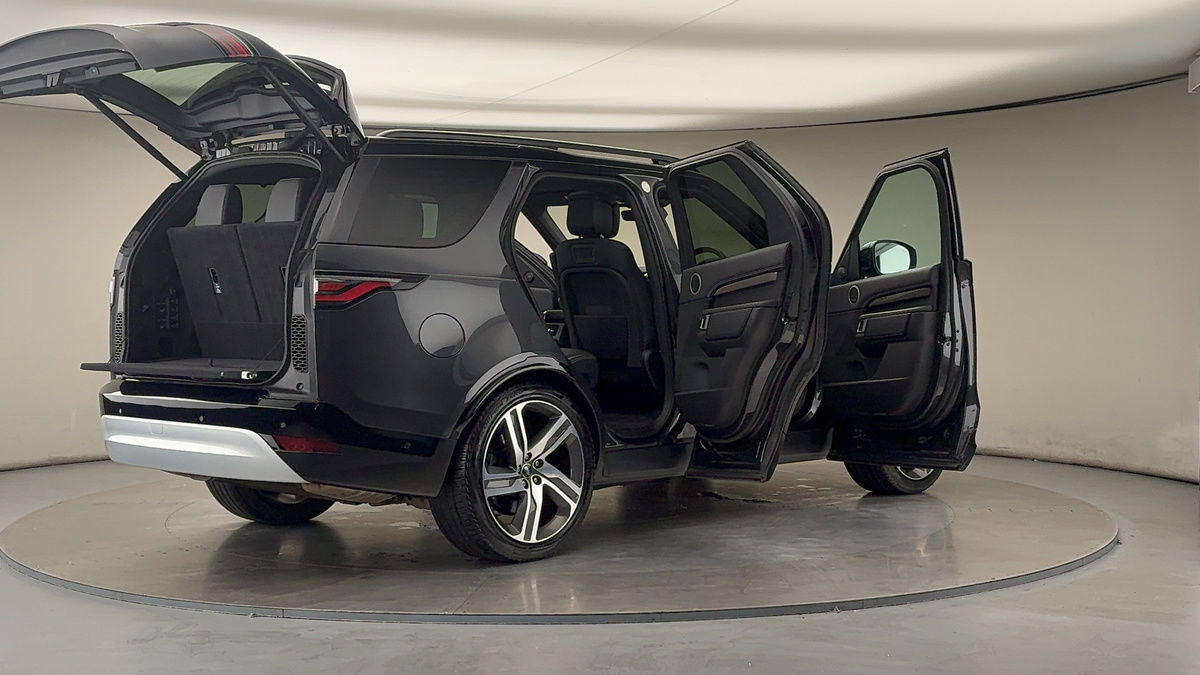 More views of Land Rover Discovery