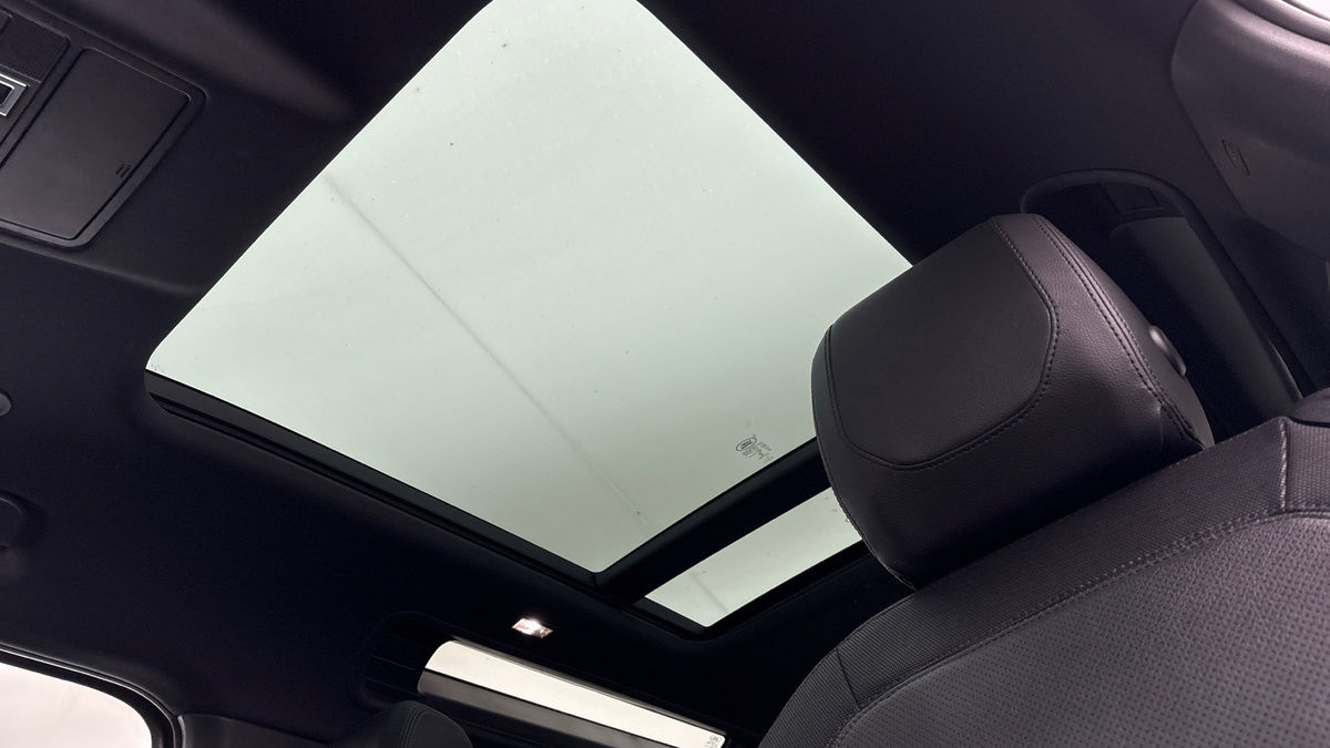 Land Rover Defender 90 Urban Image 6