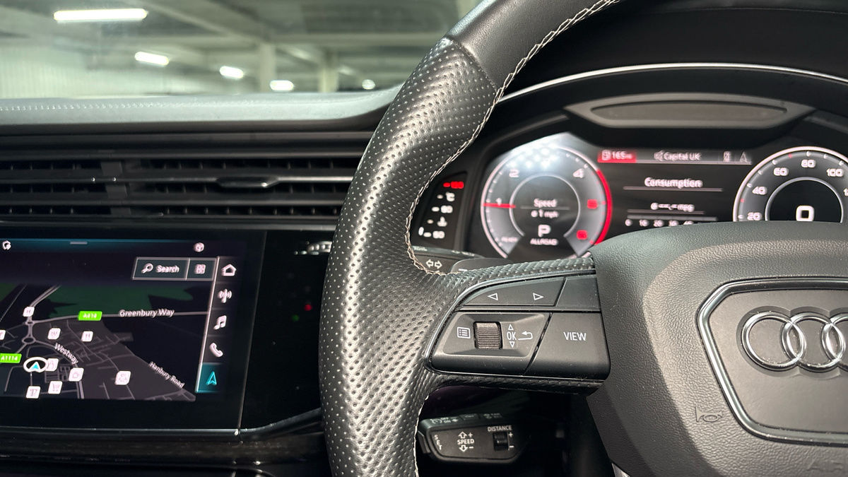 Audi Q7 Image 13