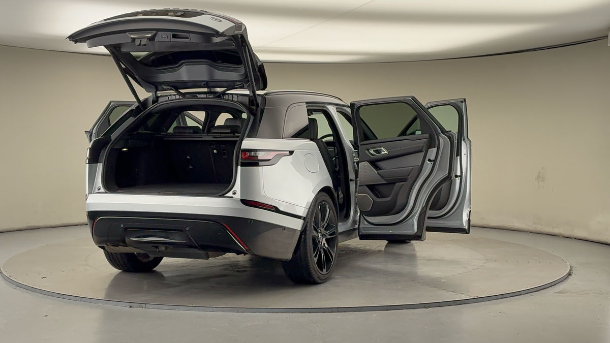 More views of Land Rover Range Rover Velar