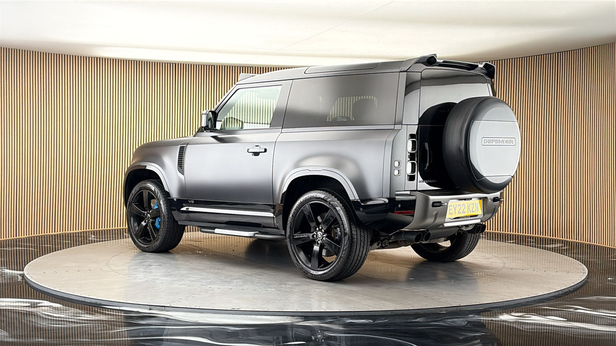 More views of Land Rover Defender 90