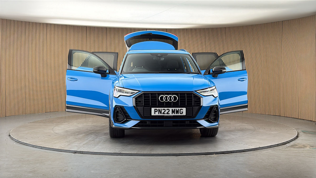More views of Audi Q3