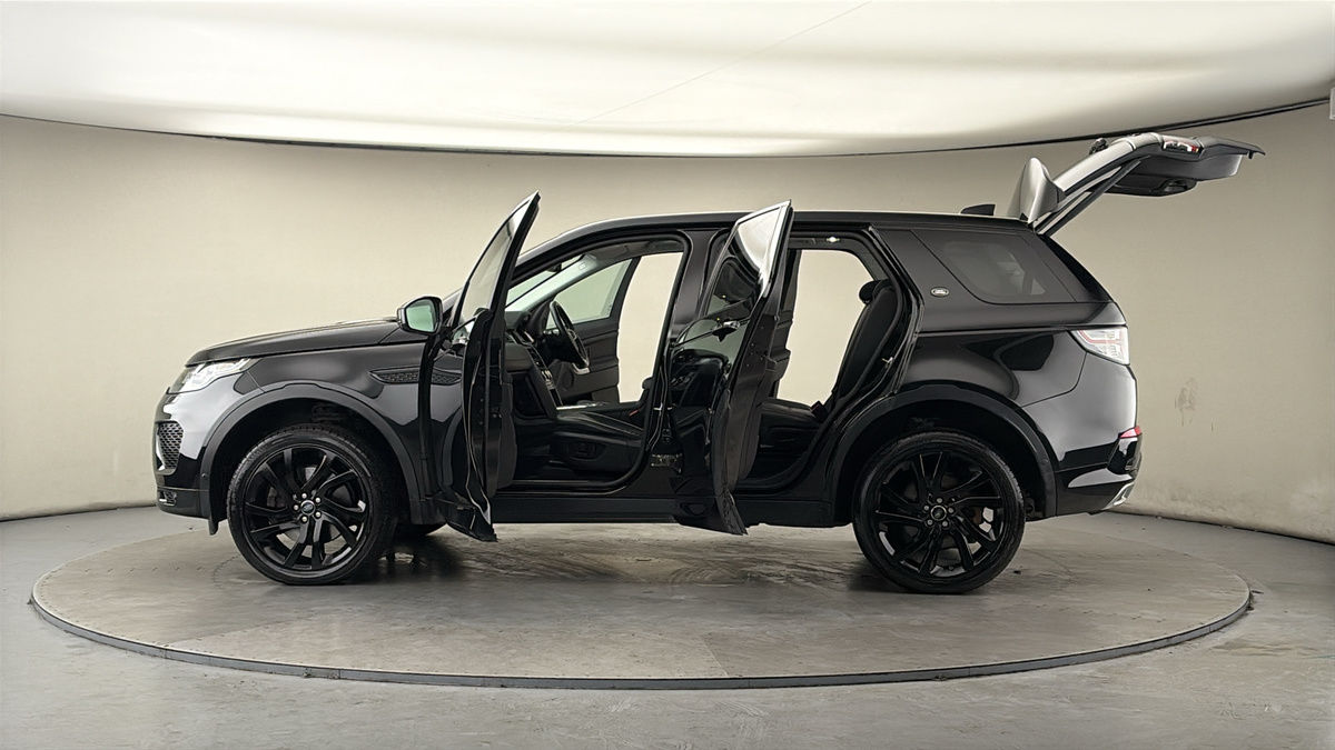 More views of Land Rover Discovery Sport