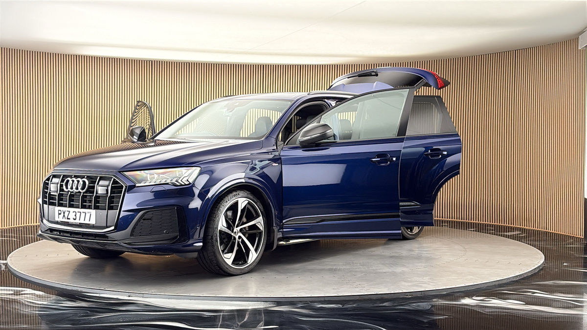 More views of Audi Q7