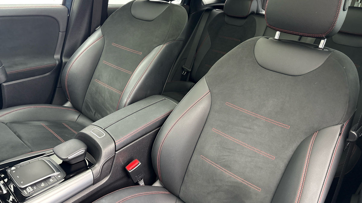 Mercedes-Benz GLA Image 7