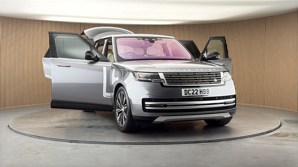 More views of Land Rover Range Rover