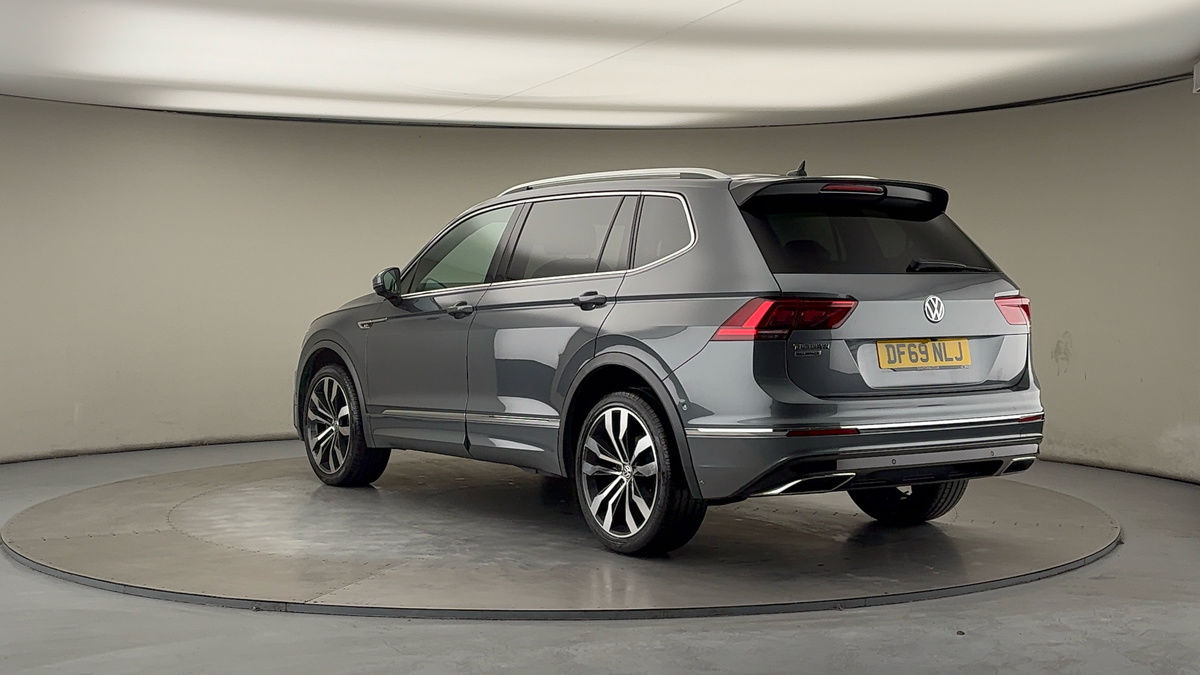 Volkswagen Tiguan Allspace Image 2