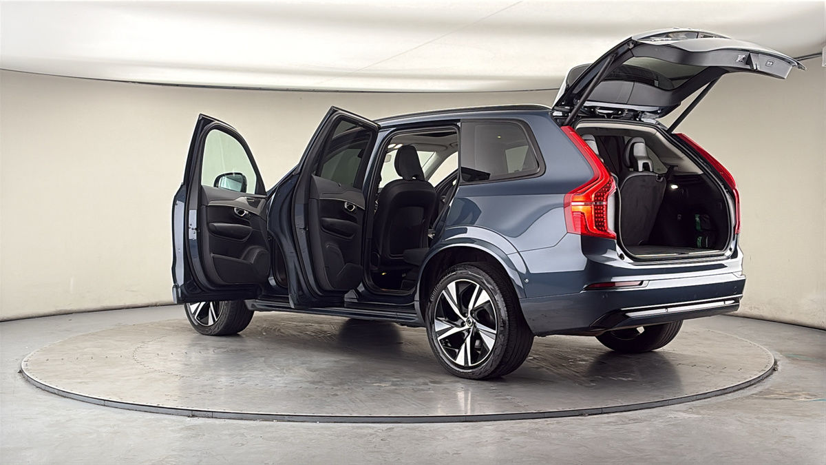 More views of Volvo XC90