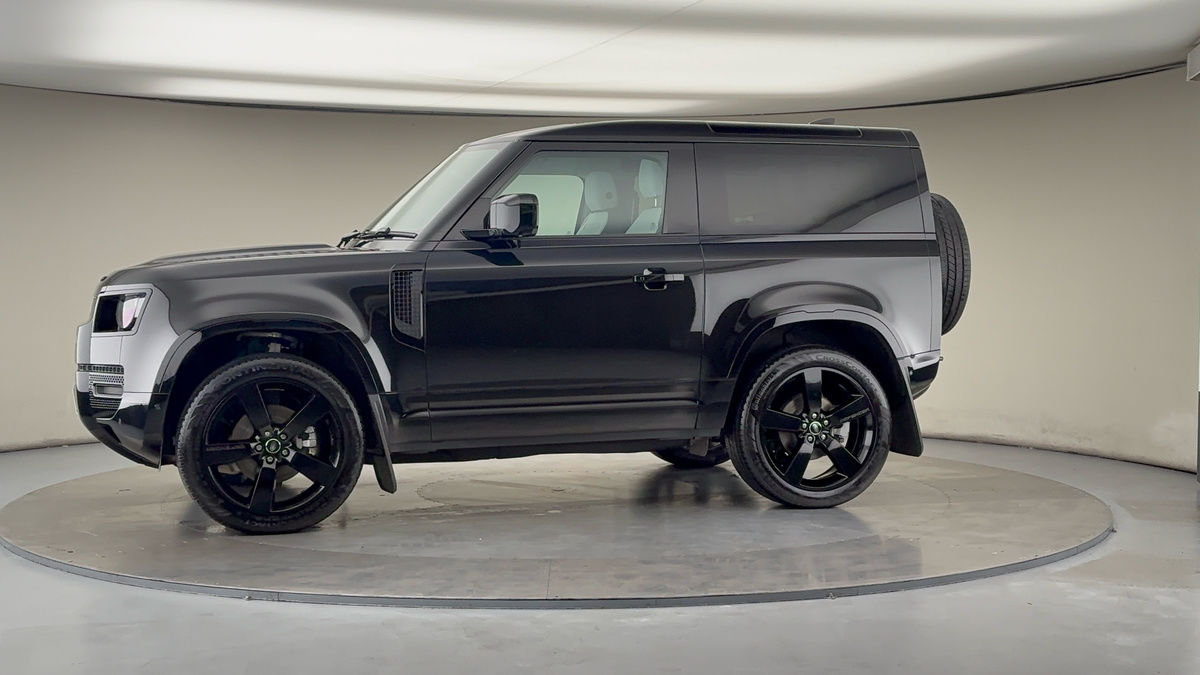 More views of Land Rover Defender 90