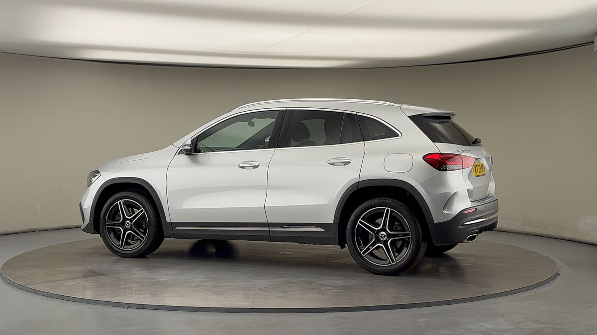 More views of Mercedes-Benz GLA