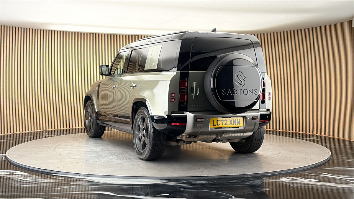 More views of Land Rover Defender 110