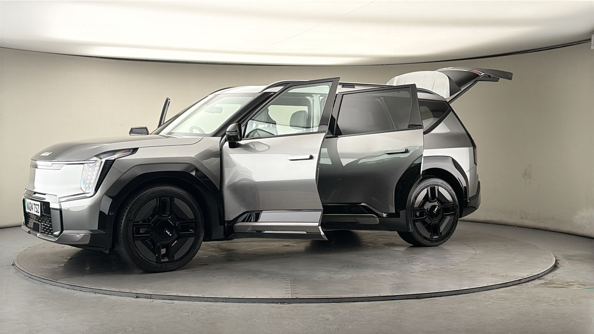 More views of Kia EV9