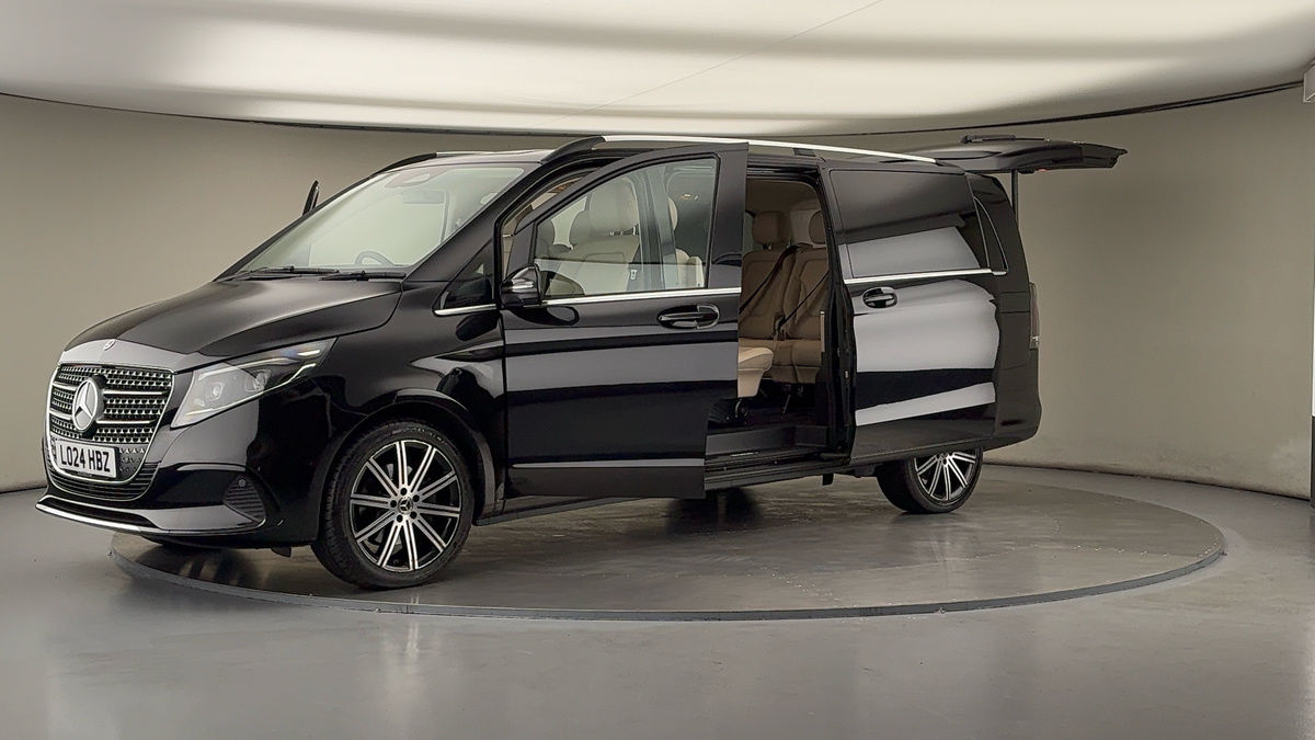 Mercedes-Benz V Class Image 22