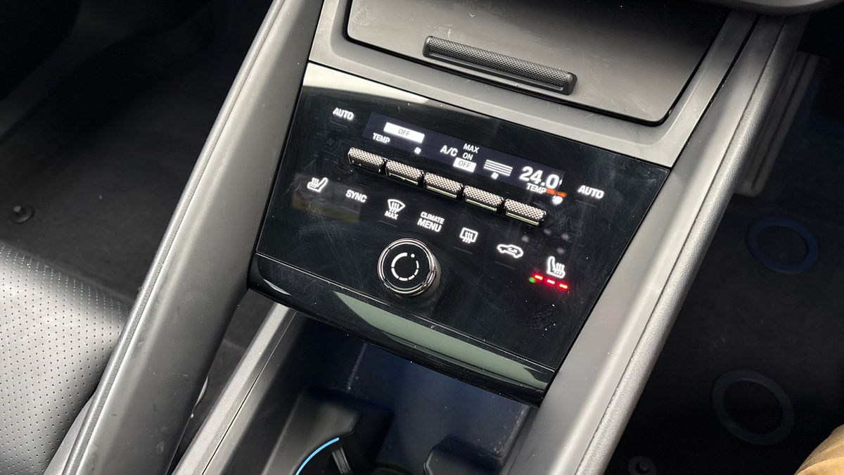 Porsche Macan Image 26