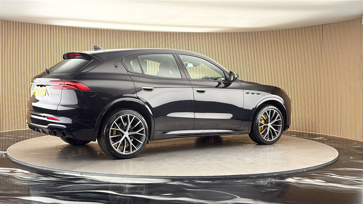 More views of Maserati Grecale