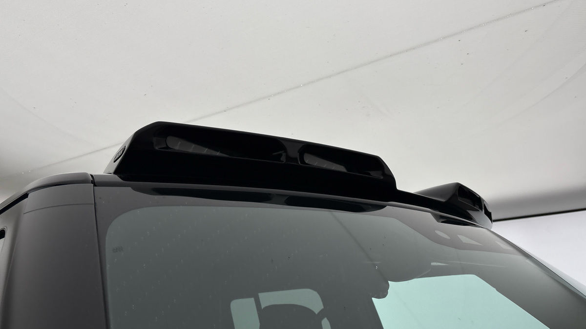 Land Rover Defender 110 Urban Image 28