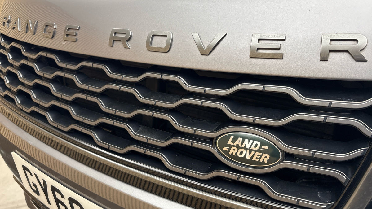 Land Rover Range Rover Sport Image 24