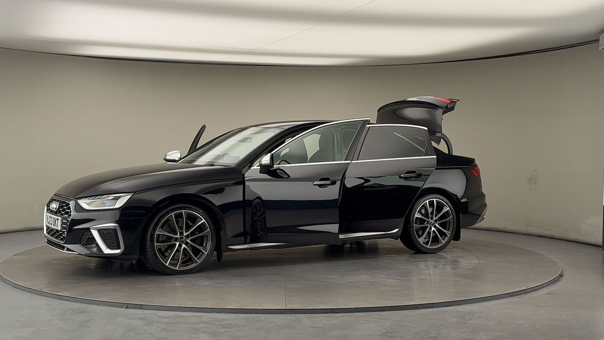 More views of Audi S4