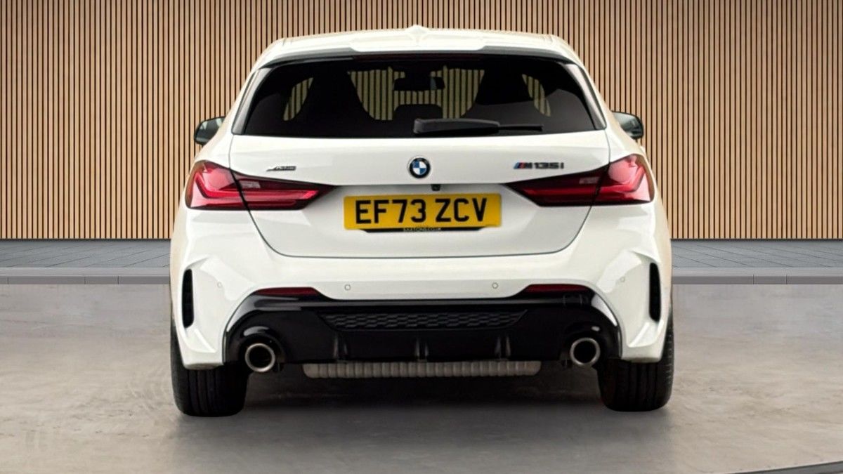 BMW 1 Series Image 4
