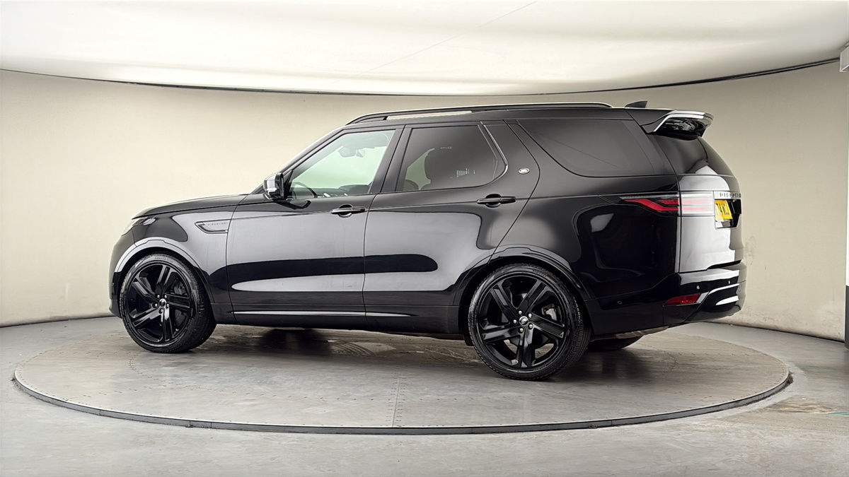 More views of Land Rover Discovery