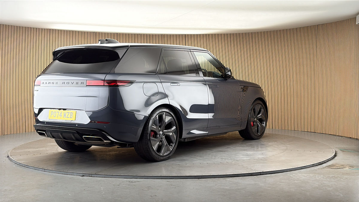 More views of Land Rover Range Rover Sport