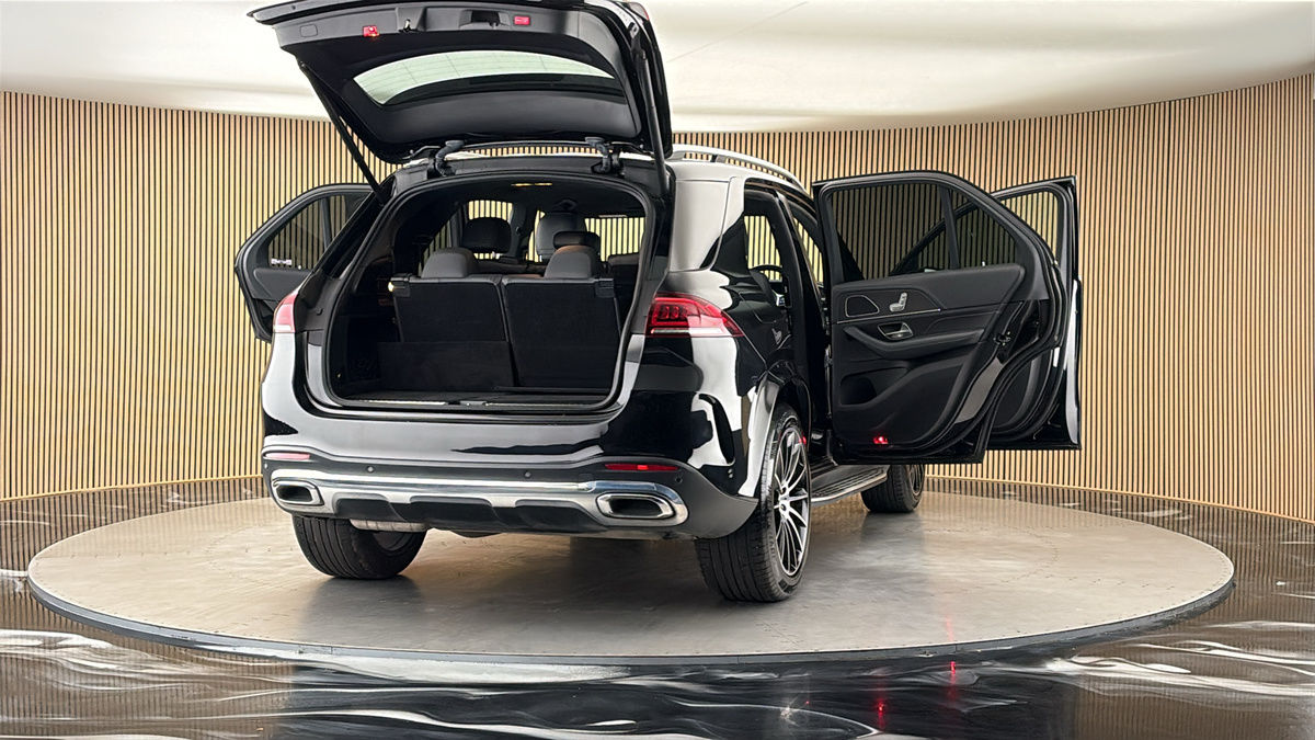 More views of Mercedes-Benz GLE