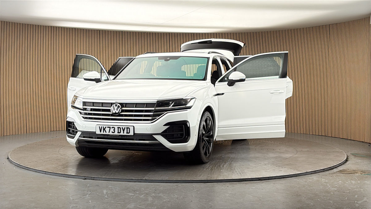 More views of Volkswagen Touareg