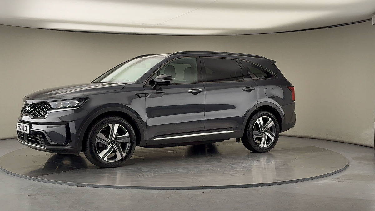 More views of Kia Sorento