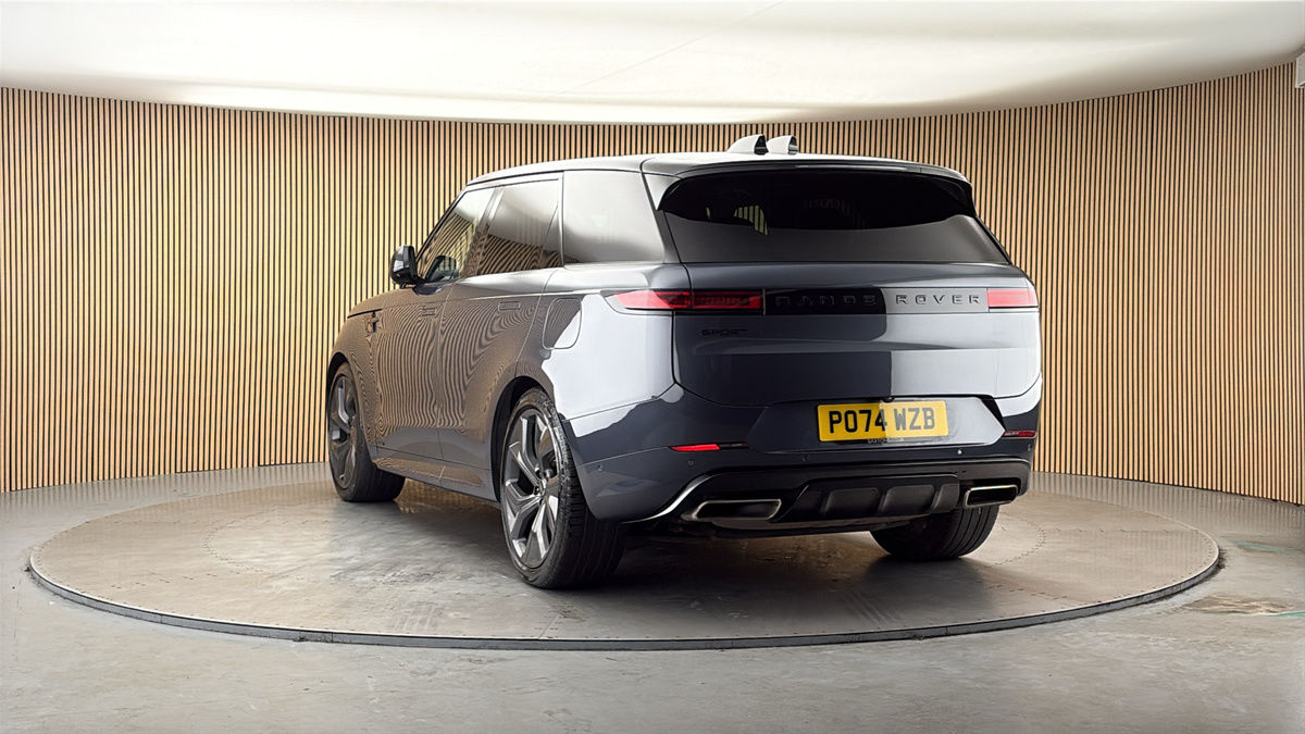 More views of Land Rover Range Rover Sport