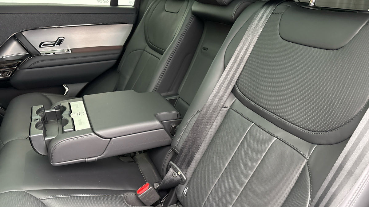 Land Rover Range Rover Sport Image 18