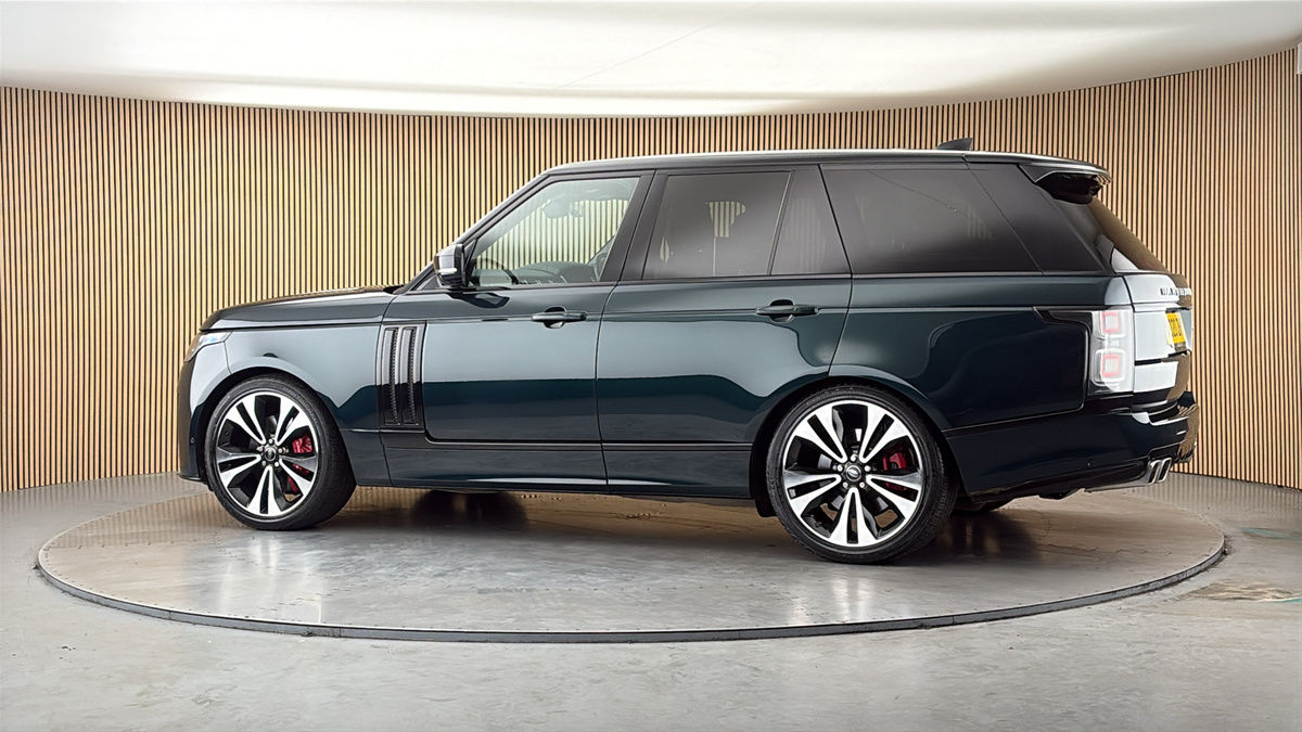 More views of Land Rover Range Rover