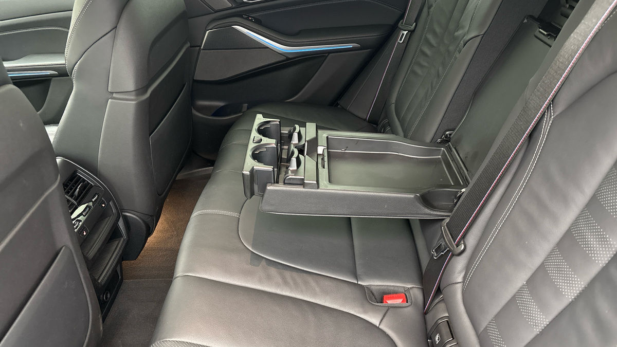 BMW X5 Image 9