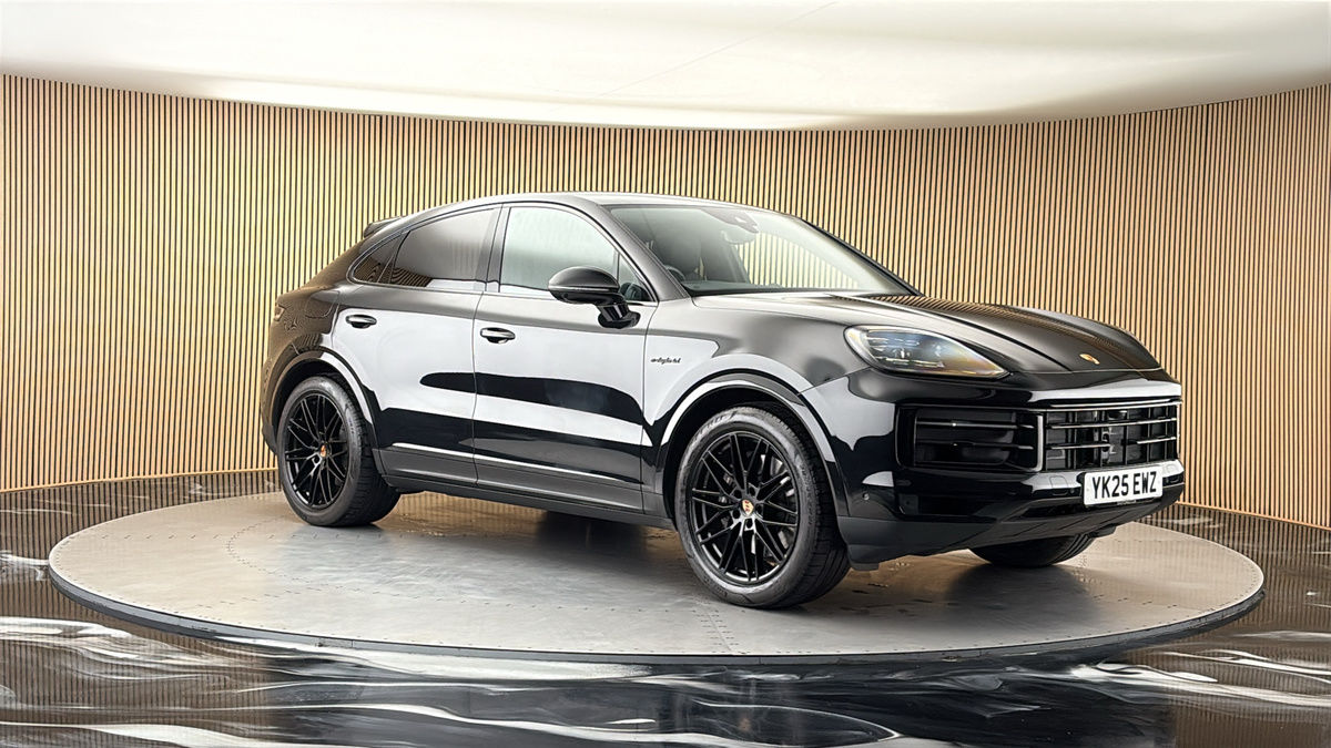 More views of Porsche Cayenne