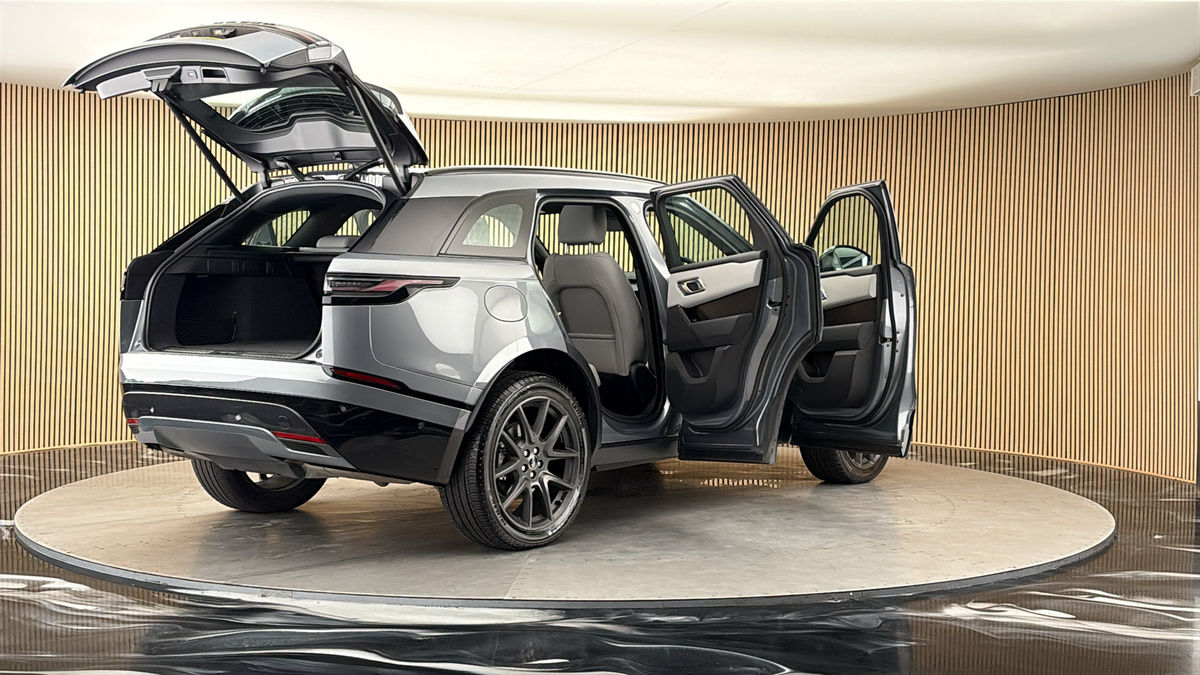 More views of Land Rover Range Rover Velar